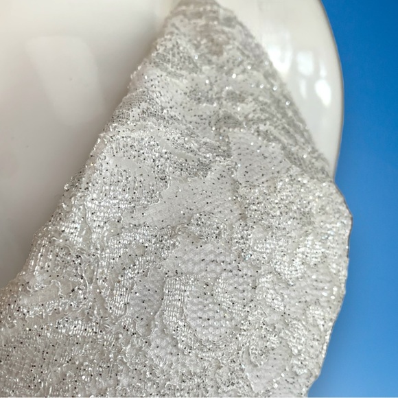 EMERALD SUNDAE WHITE LACE BACK BODYCON PARTY DRESS. JUNIOR’S SIZE LARGE - Picture 6 of 10